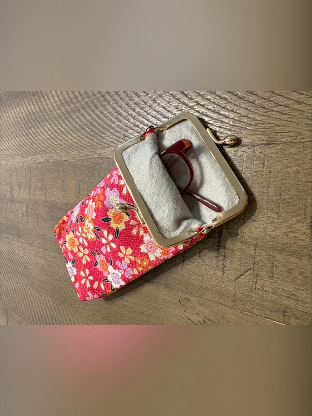 Floral Red Kiss-Lock Fabric Eyeglass Case